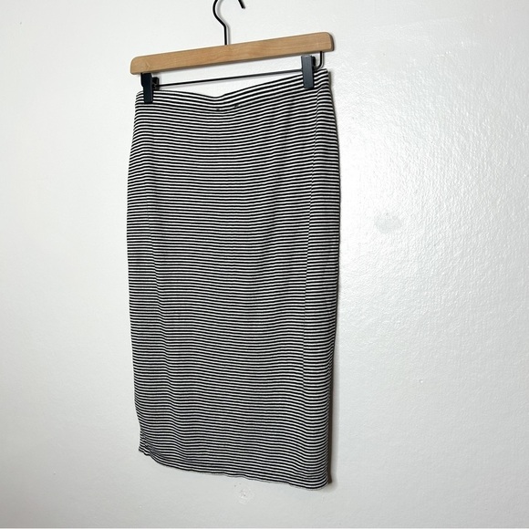 Max Studio Nordstrom Stretchy Knit Black White Stripe Pencil Skirt Small S - Picture 6 of 8